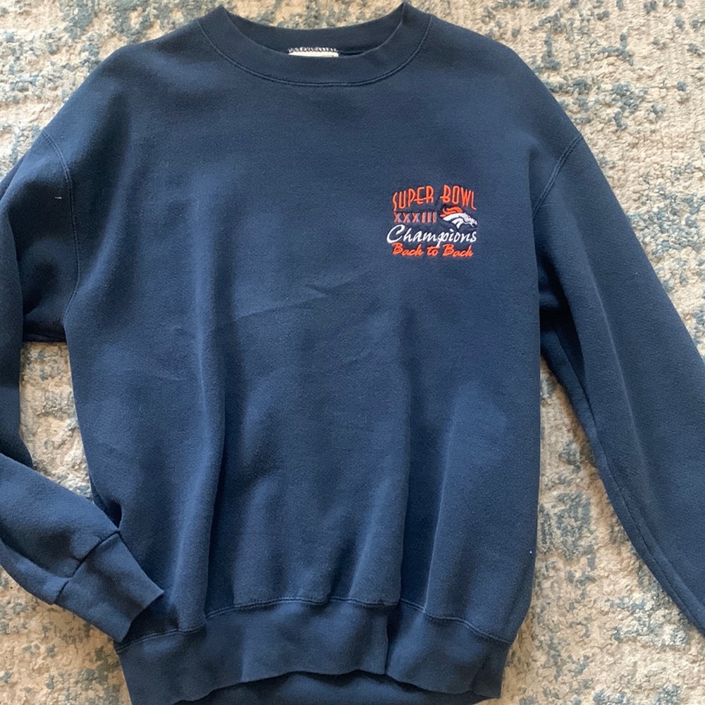 Broncos sweatshirt